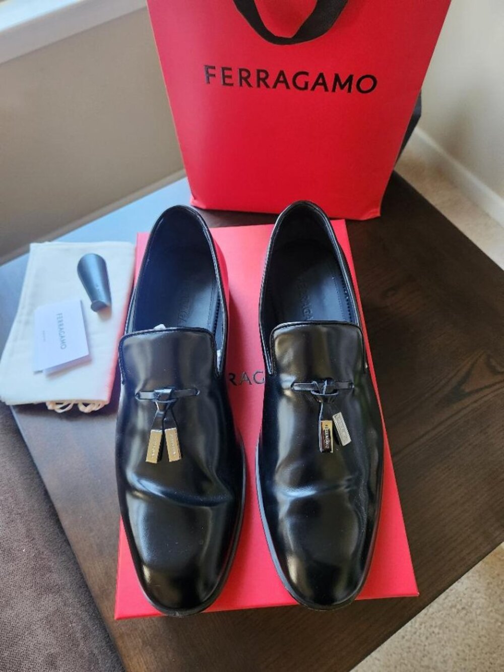 Worn Once Ferragamo Men's Black Loafers Size 9.5 EE (wide width) Italian sizing